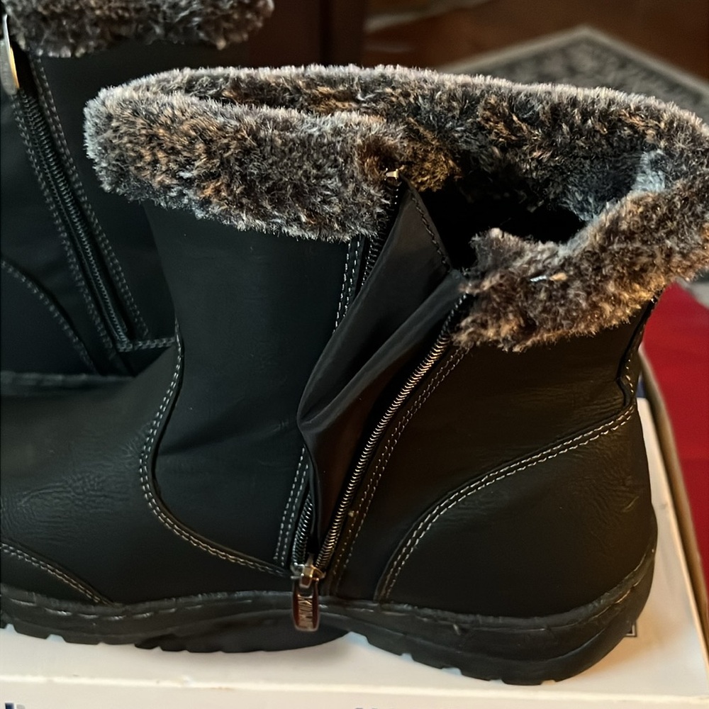 KHOMBU. ALL WEATHER Boot with memory foam size 10 - Picture 7 of 10